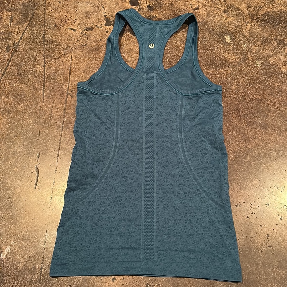 Lululemon Swiftly Tech Racerback Tank - Picture 4 of 5